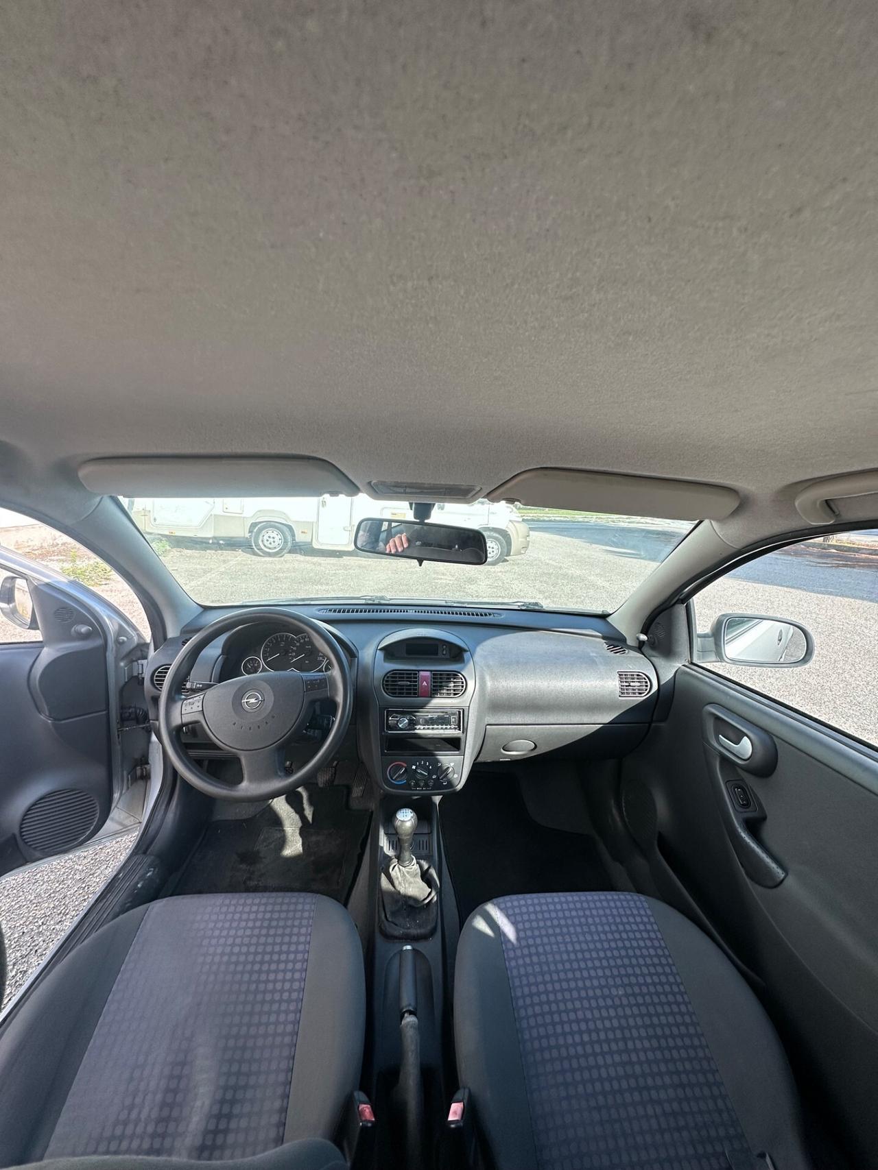 Opel Corsa 1000 benzina 2003 115.000km