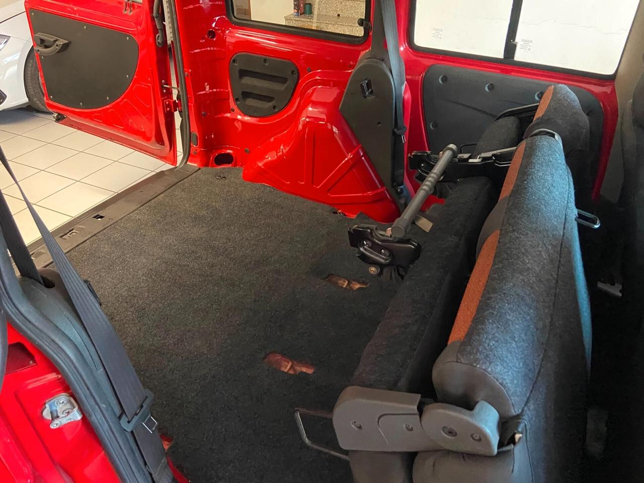 Fiat Doblò 1.9 MJT 105 CV Dynamic - Autocarro 5 posti