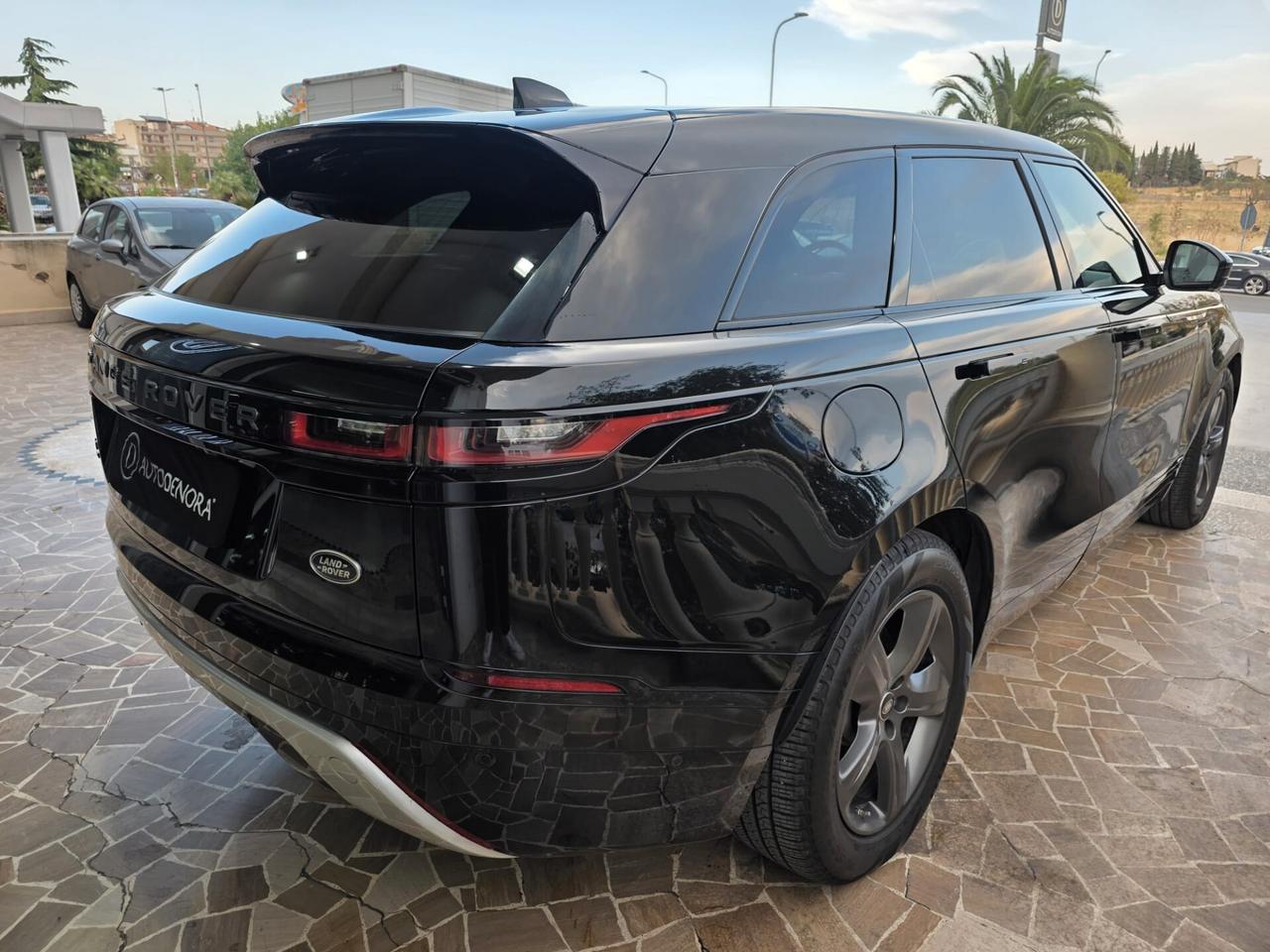 Land Rover Range Velar 2.0D I4 204 CV R-Dynamic SE#AUTO#QUATTRO#BOOK SERVICE FULL#TAGLIANDI CERTIFICATI#LED#PELLE#CAM360#VIRTUAL#CARPLAY#SOSPENSIONI REGOLABILI