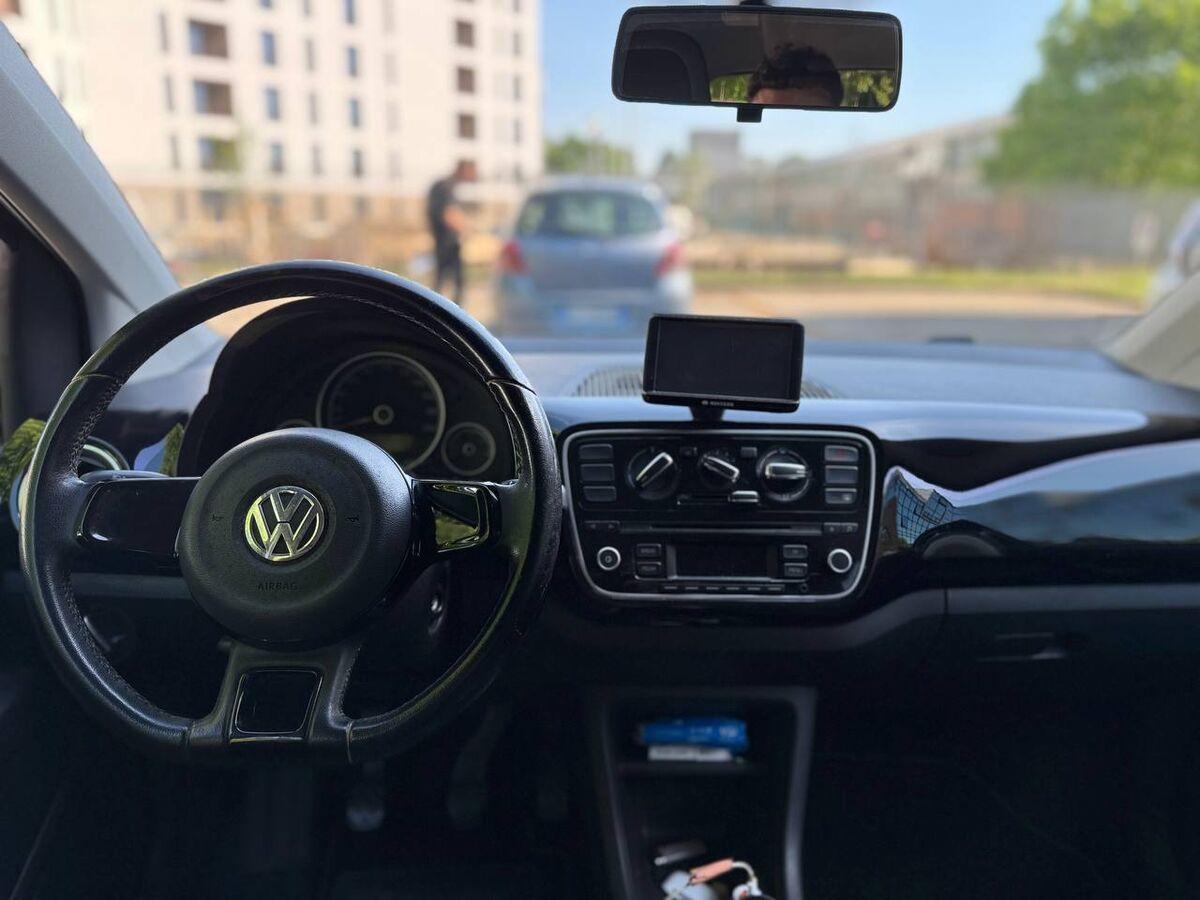 Volkswagen up! 1.0 Move up! 75cv 5p asg