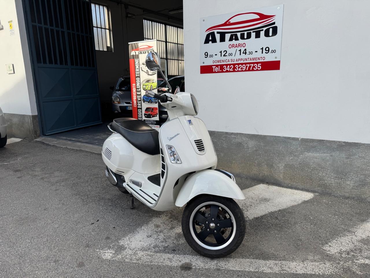 Vespa GTS 300