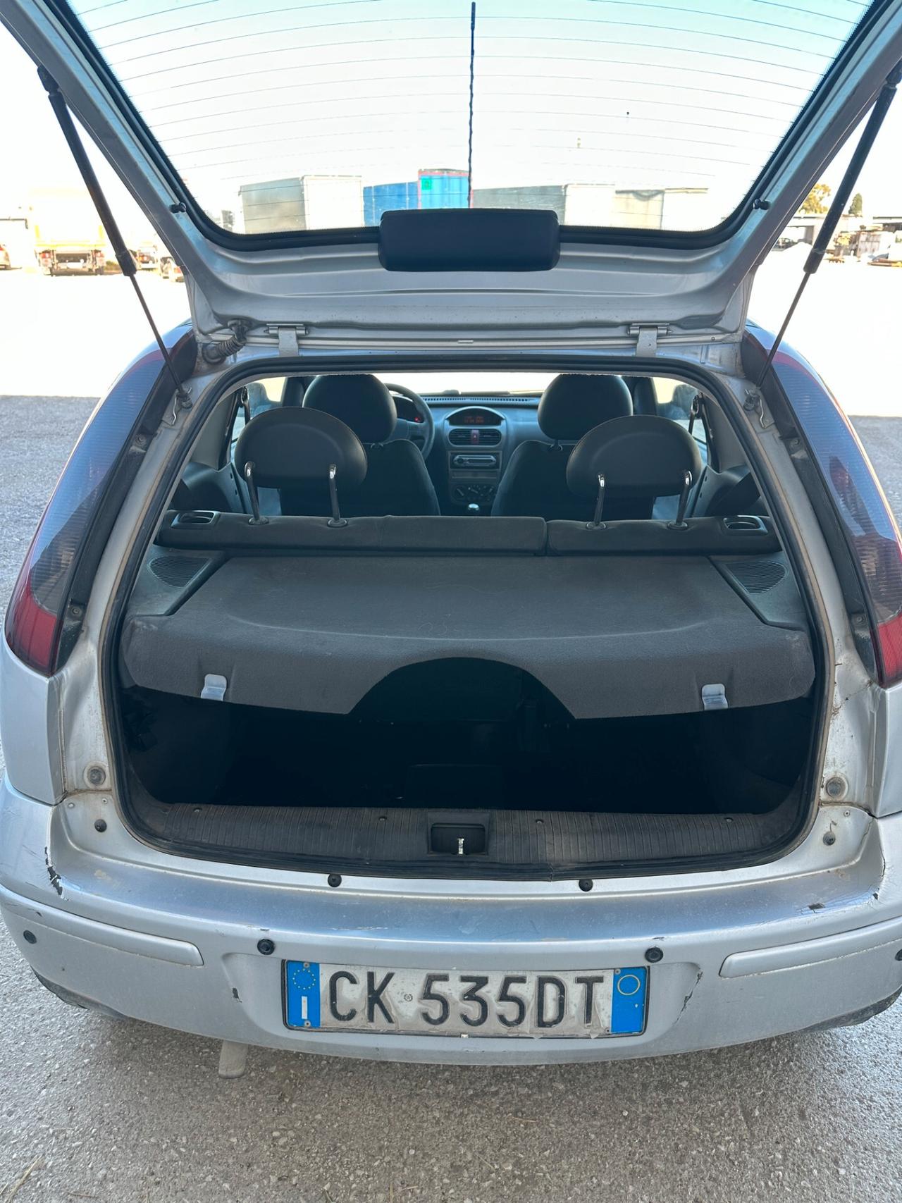 Opel Corsa 1.2i 16V cat 3 porte Sport