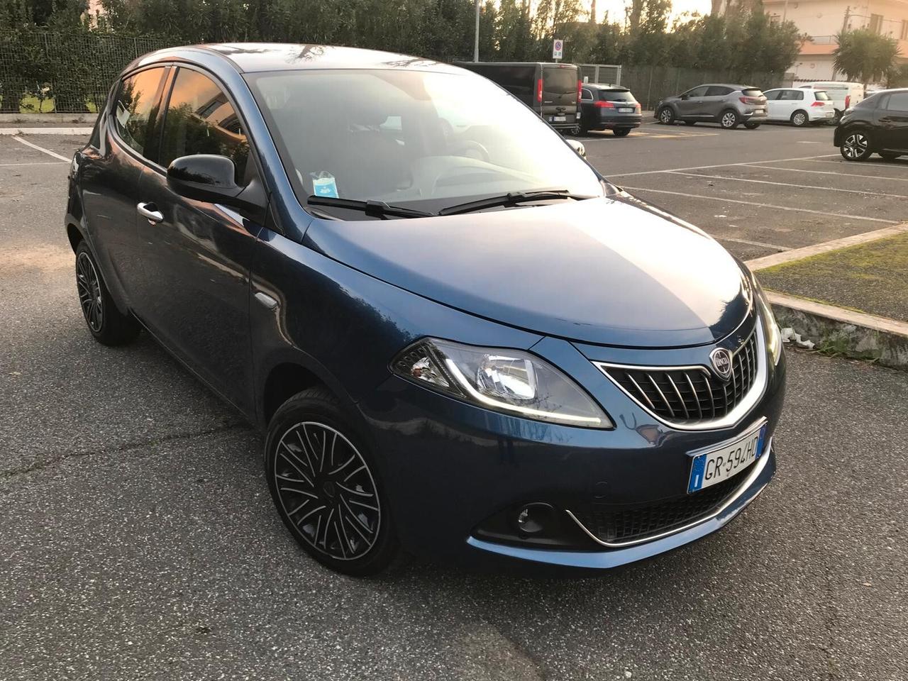 Lancia Ypsilon 1.0 FireFly 5 porte S&S Hybrid Gold