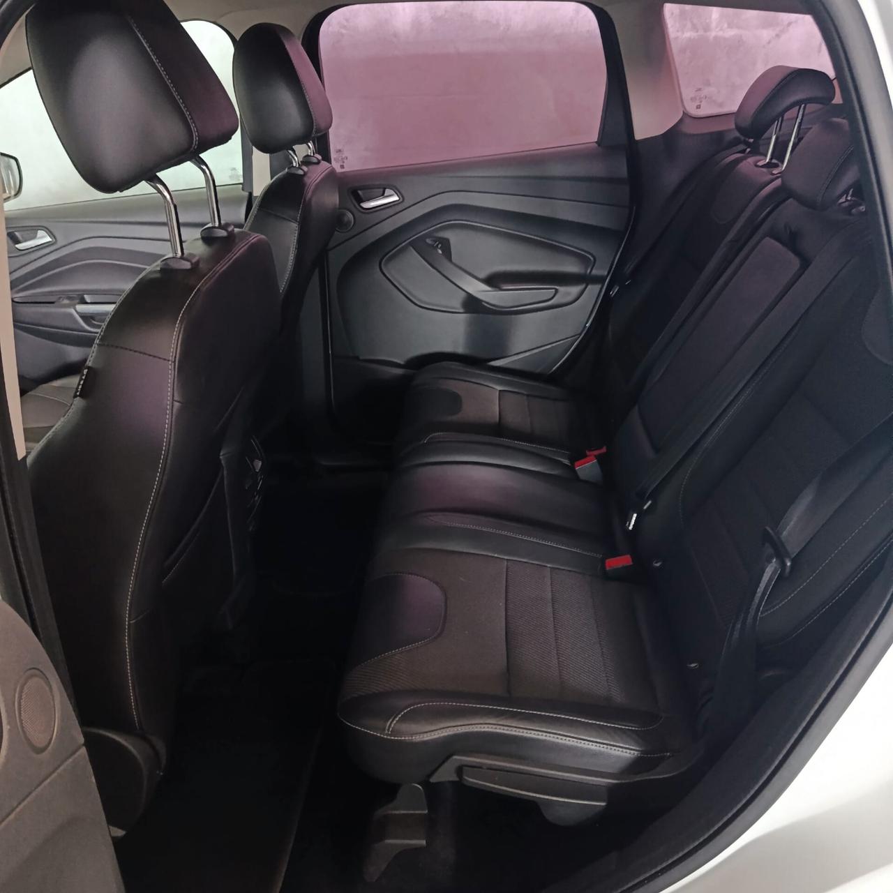 Ford KUGA 2.0 TDCI 4X4 TITANIUM EURO 6