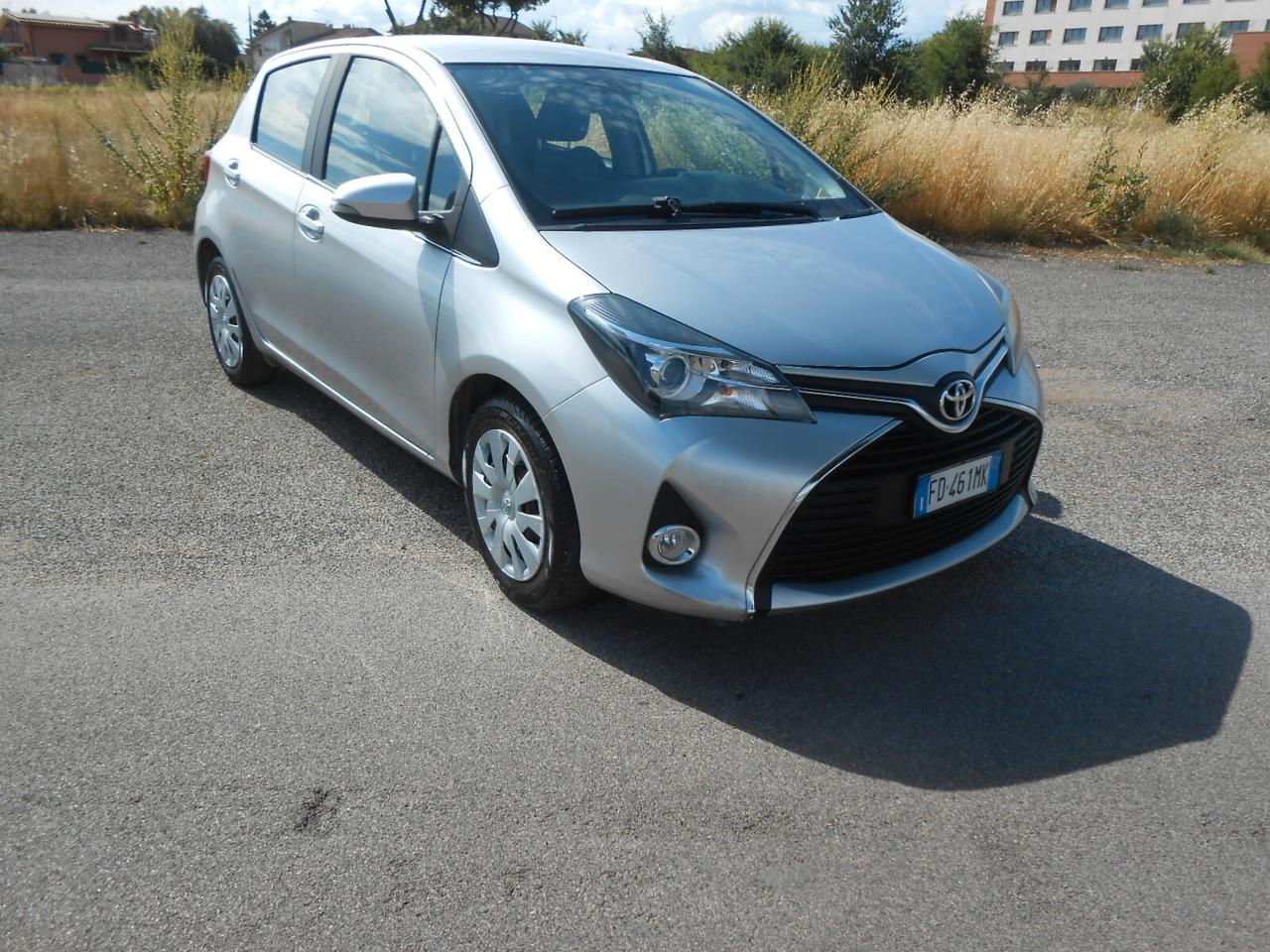 Toyota Yaris 1.0 5 porte Active