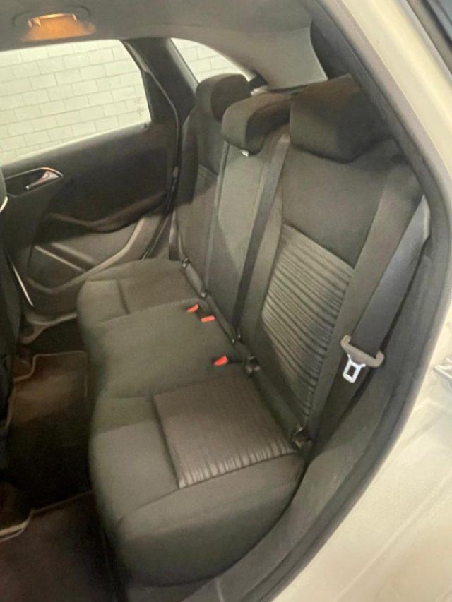MERCEDES-BENZ B 180 CDI Elegance