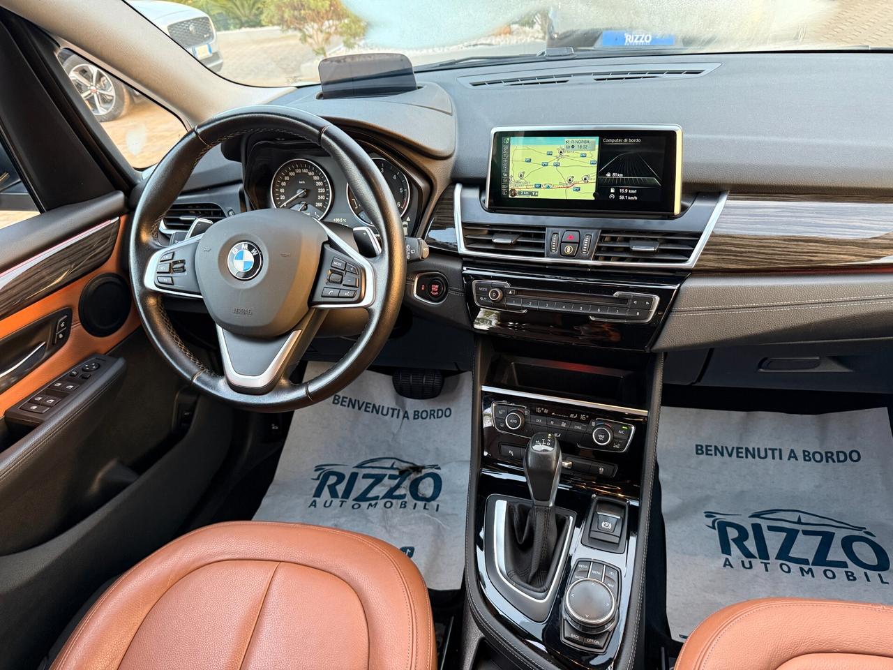 Bmw 218d Active Tourer Luxury Auto Led Navi Pelle
