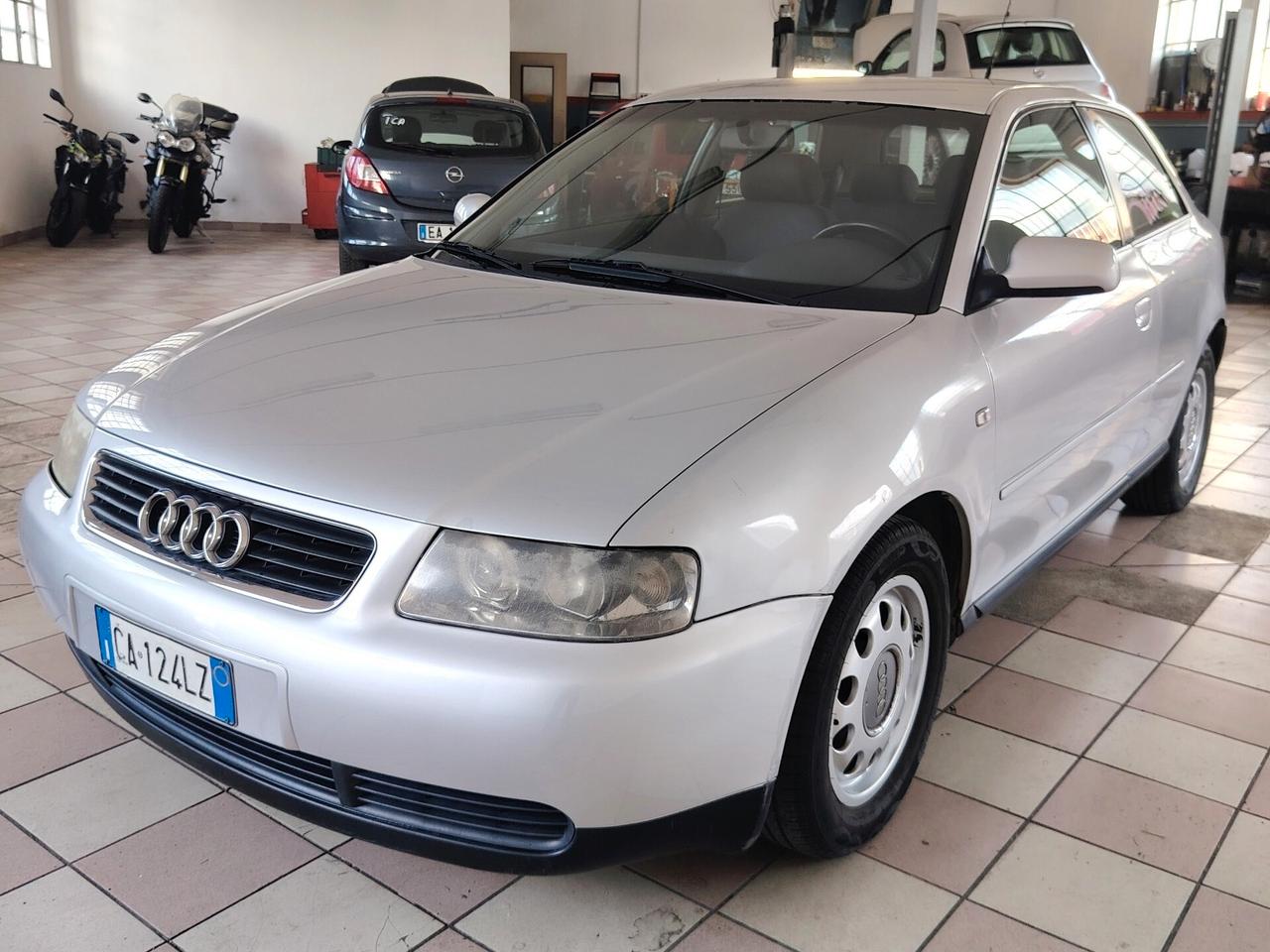 Audi A3 1.9 TDI/110 CV cat 3p. Attraction