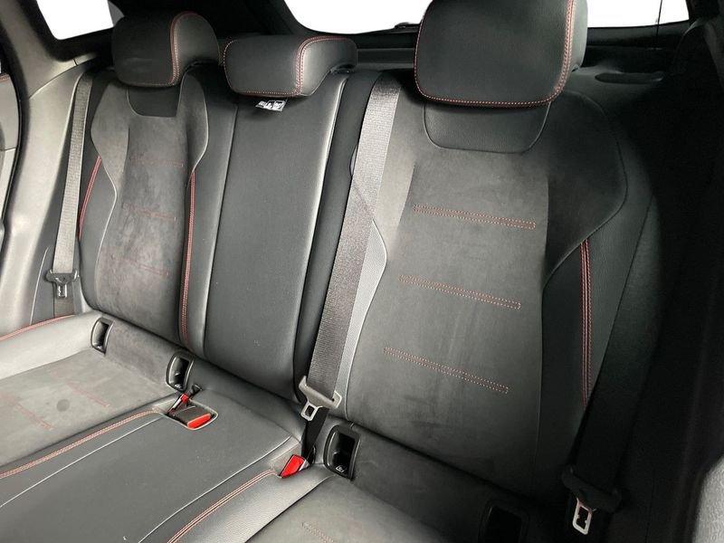 Mercedes-Benz GLA GLA 200 d Automatic Premium