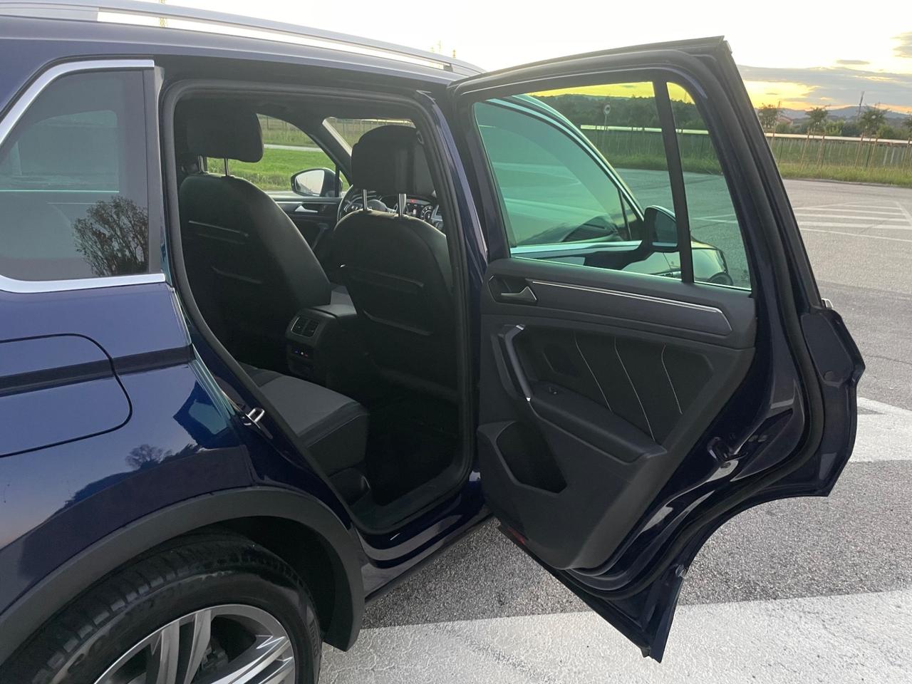 Volkswagen Tiguan 2.0 TDI R LINE SCR DSG BMT