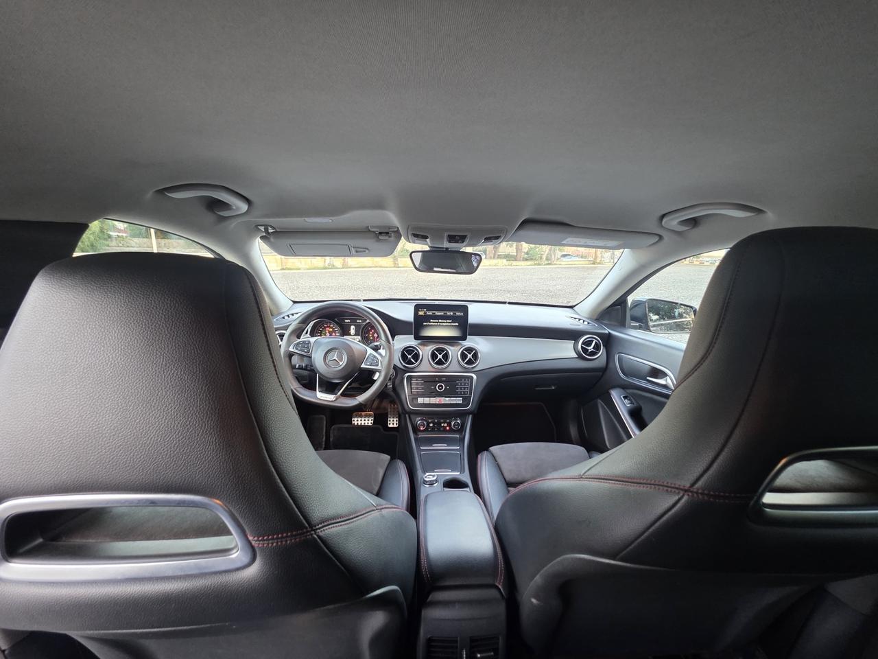 MERCEDES- BENZ CLA 200 D AMG PREMIUM