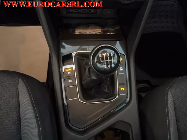 VOLKSWAGEN Tiguan 1.6 TDI SCR Sport R-Line