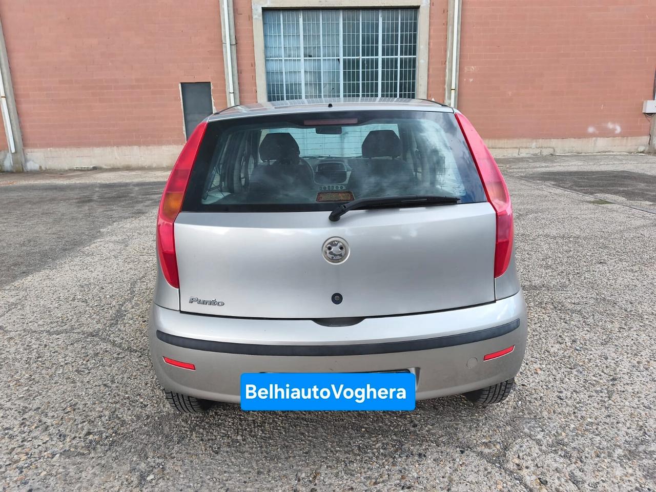 Fiat Punto 2003---1.2 Benzina Neopatentati