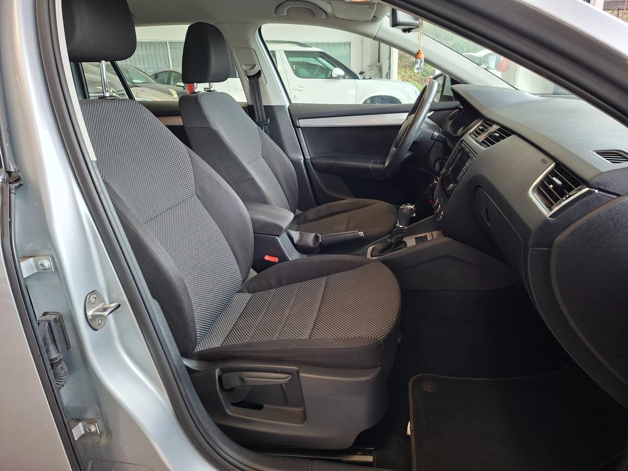 Skoda Octavia 1.6 TDI CR 105 CV DSG Wagon Ambition