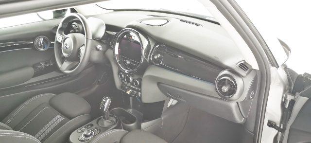 MINI Cooper SE Essential