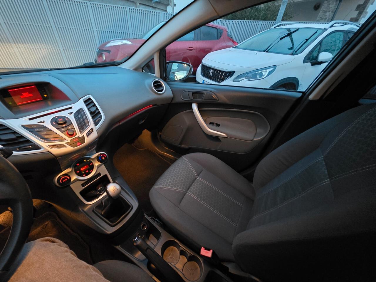 Ford Fiesta 1.2B unico proprietario garantita 12M