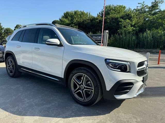 Mercedes-Benz GLB 220 4M NIGHT PACKET MBUX 19" AMG PREMIUM TETTO LED ACC