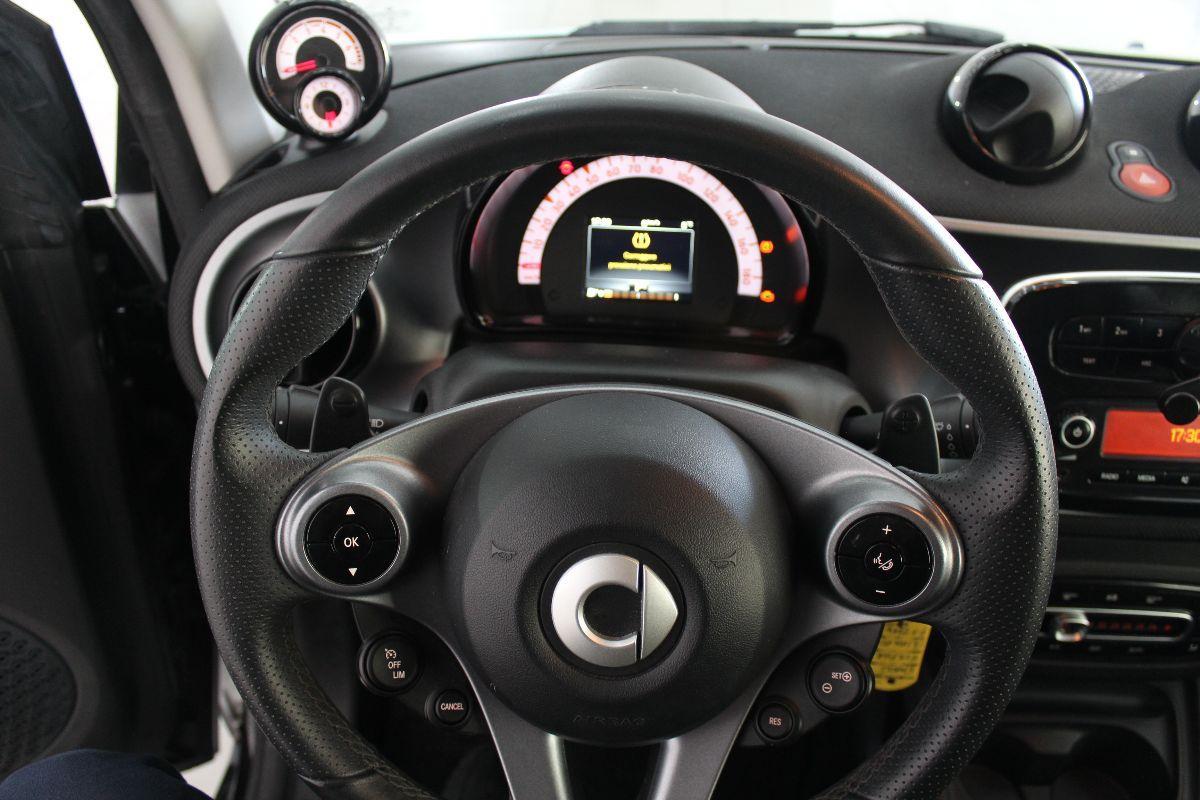 SMART - Fortwo - 70 1.0 twinamic Superpassion