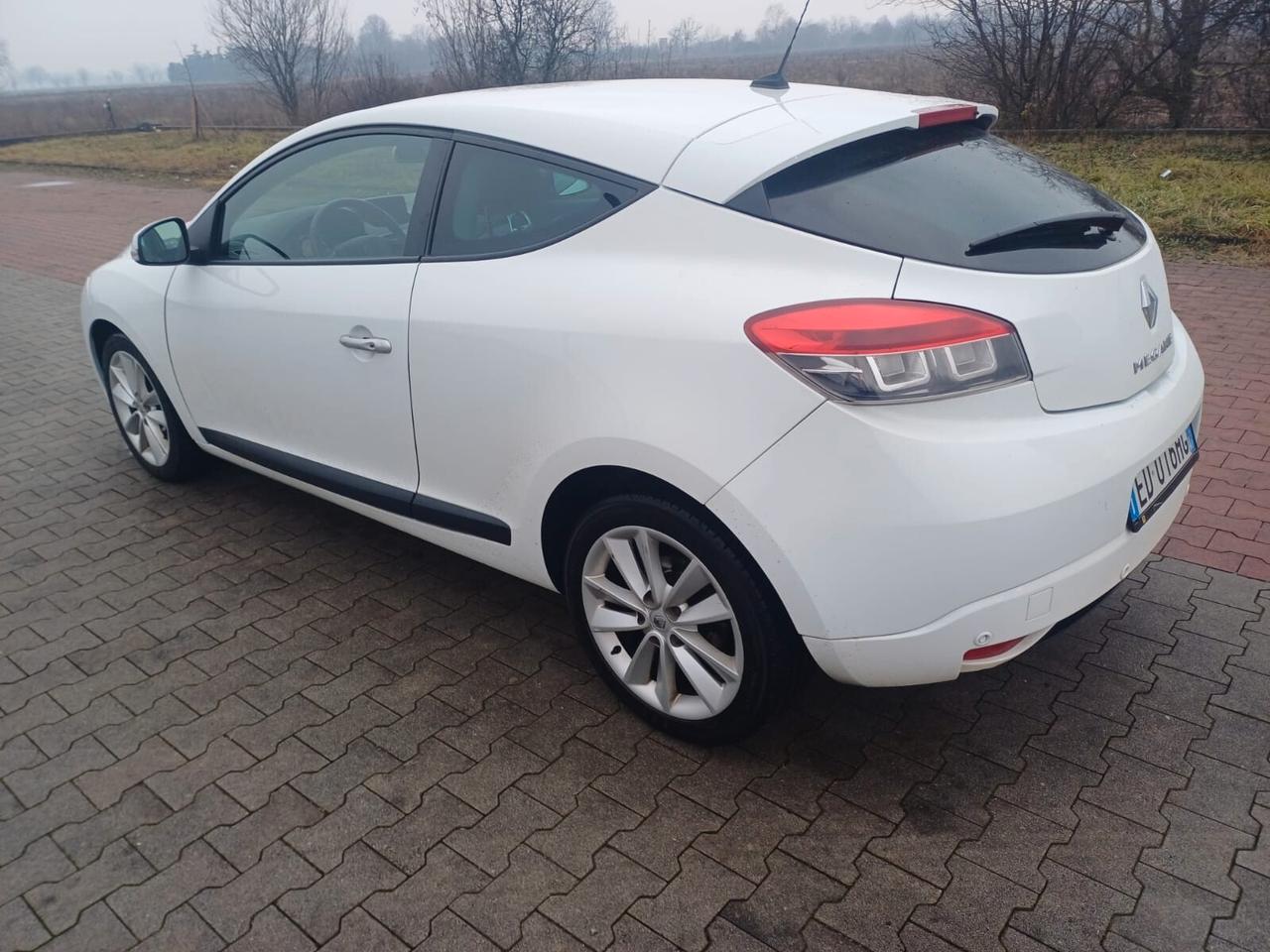 Renault Megane Mégane Coupé 1.9 dCi 130CV Luxe