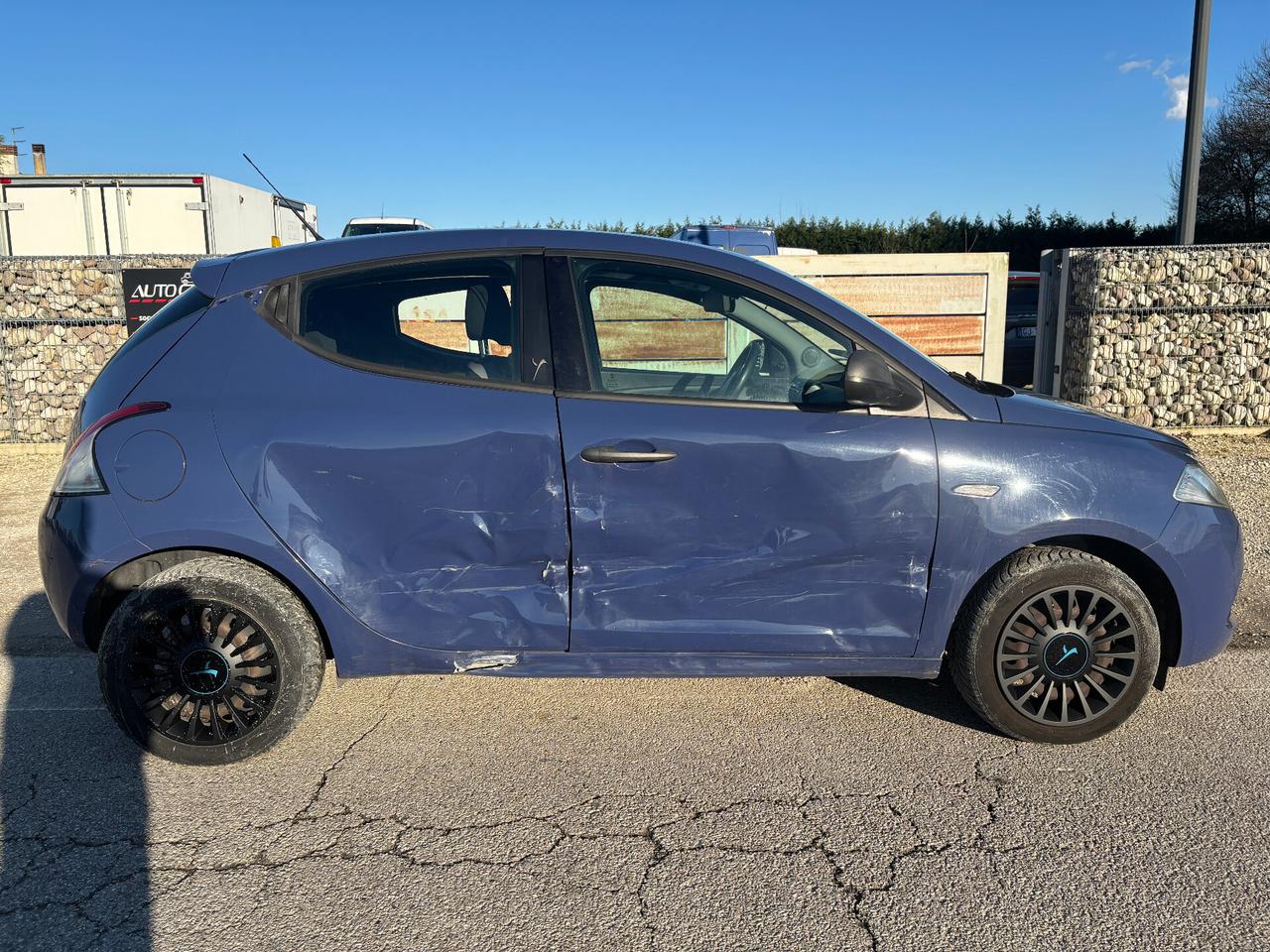 Lancia Ypsilon 1.2 69 CV 5 porte Mya