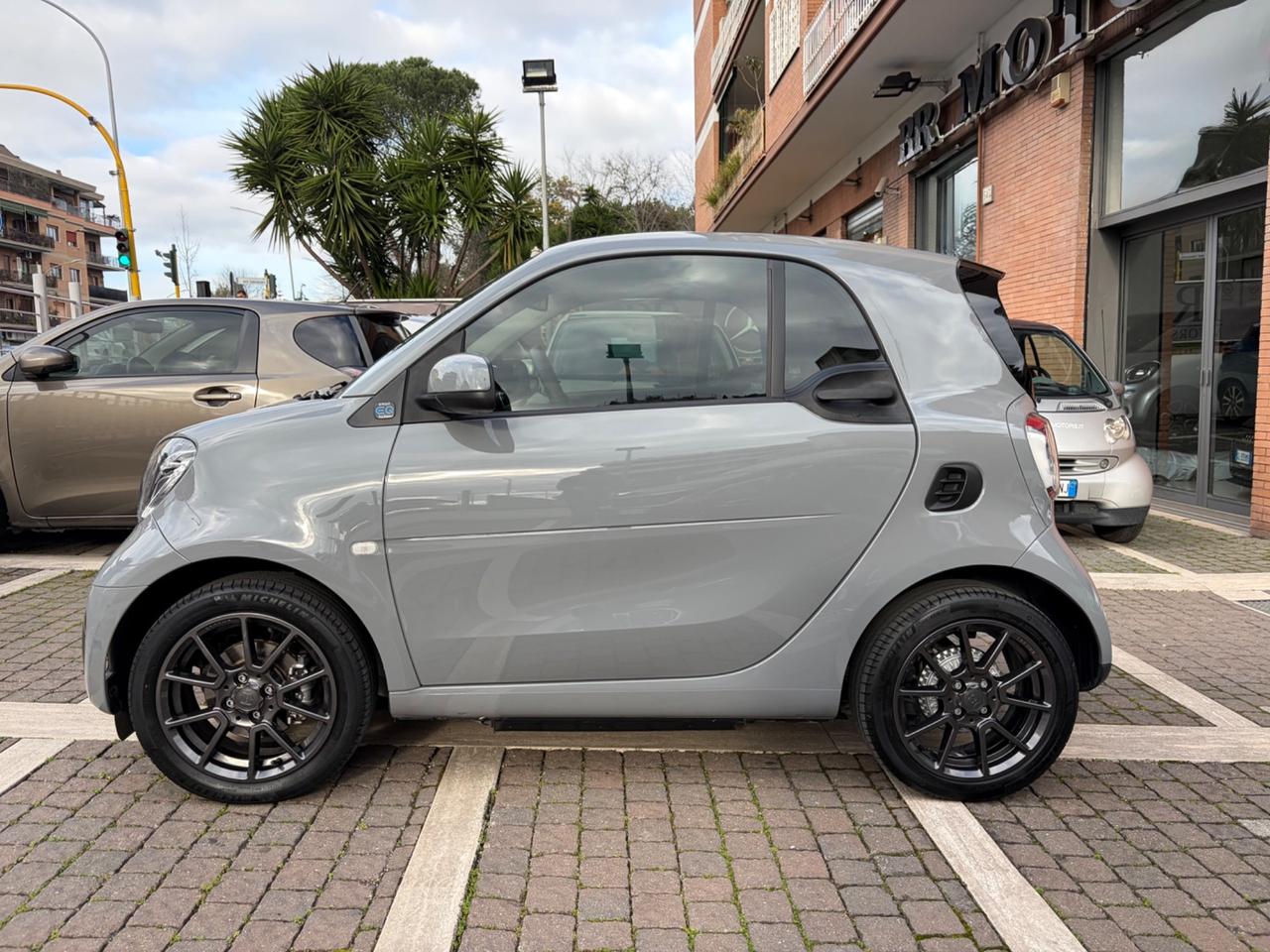 Smart ForTwo Eq Racingrey 22kw - Limited Edition !!