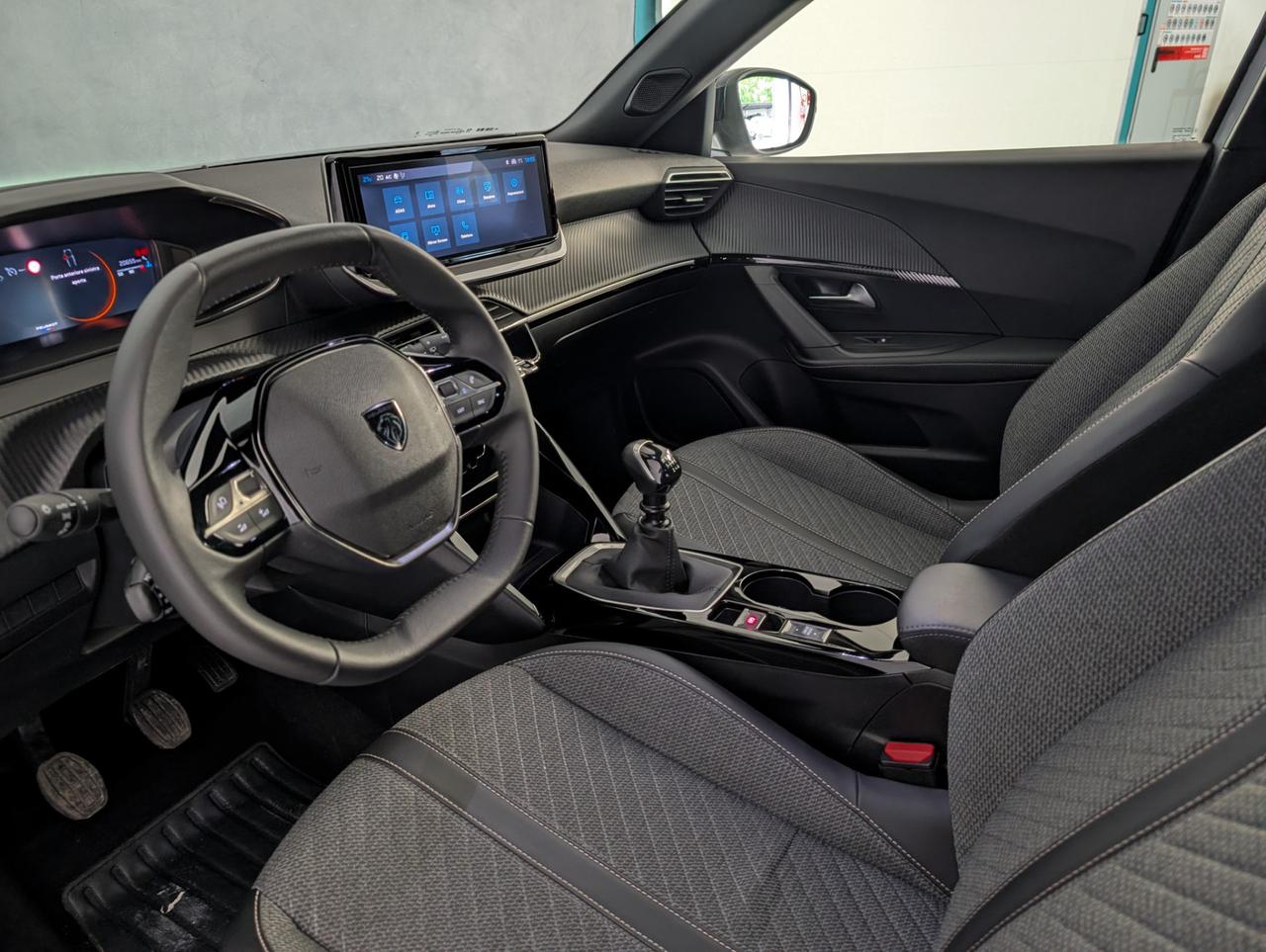 Peugeot 2008 ii 1.2 puretech 100cv Allure