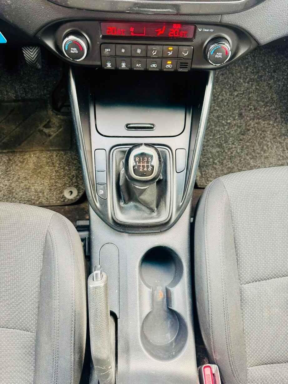 Kia Carens 1.7 CRDi 115 CV Class