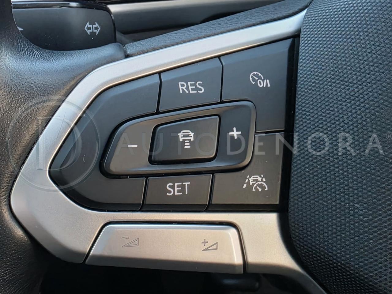 Volkswagen T-Roc 2.0 TDI SCR Style#LED#NAVI#CARPLAY#VIRTUAL