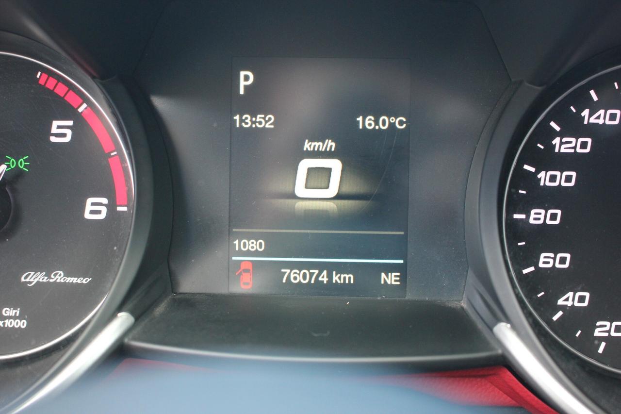 GIULIA SUPER-AT8-160cv*PREZZO VERO* TAGLIANDO ALFA-IVA DEDUCIBILE