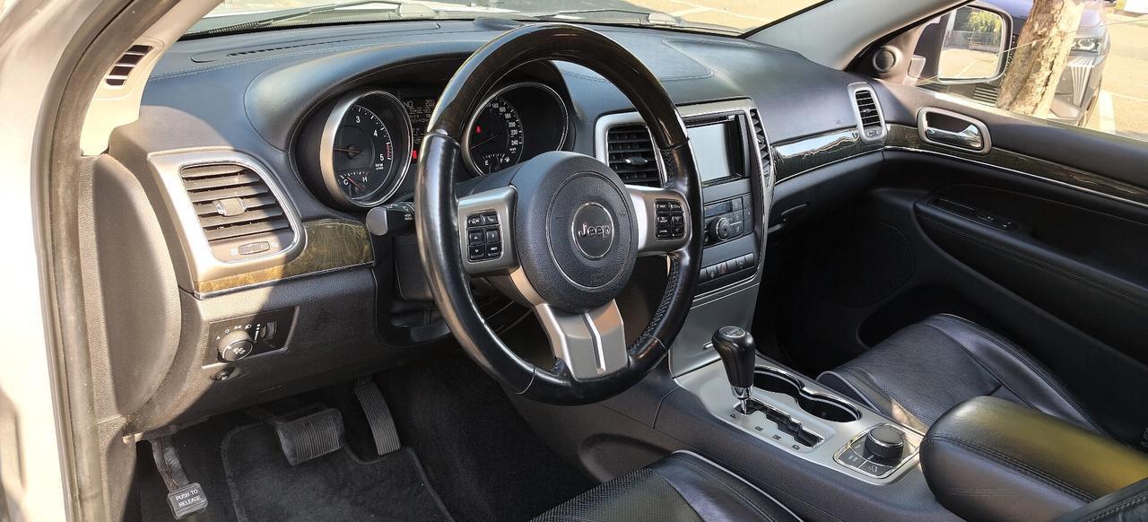 Jeep Grand Cherokee 3.0 CRD Overland + Gancio