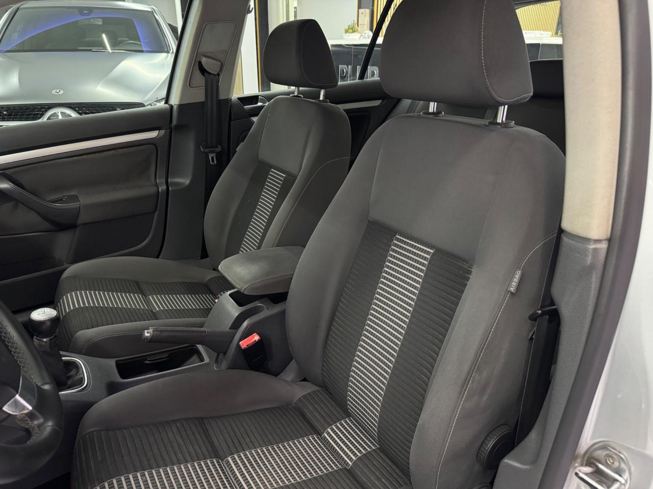 Volkswagen Golf 1.6 Comfortline
