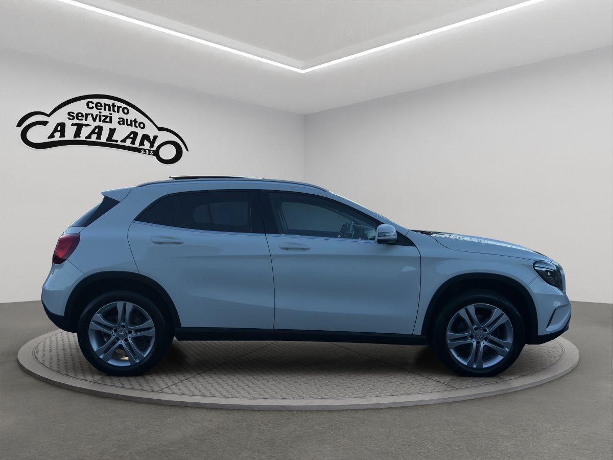 MERCEDES - Classe GLA - GLA 200 d Automatic Premium AMG TETTO