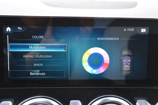 MERCEDES-BENZ B 200 d Automatic Premium *Sedili risc., Luci ambiente*