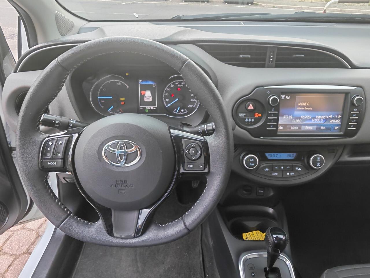 Toyota Yaris 1.5 Hybrid 5 porte Business