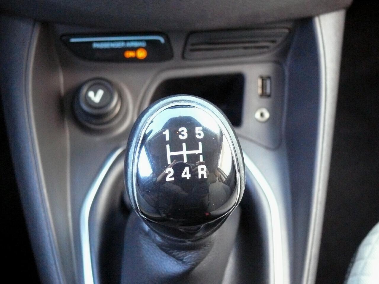 Ford Tourneo Courier 1.6 TDCI 95 CV Plus (M1247)