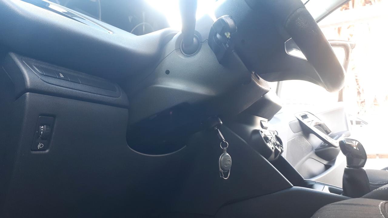 Peugeot 208 1.6 BlueHDi 75 5PT Allure 2016