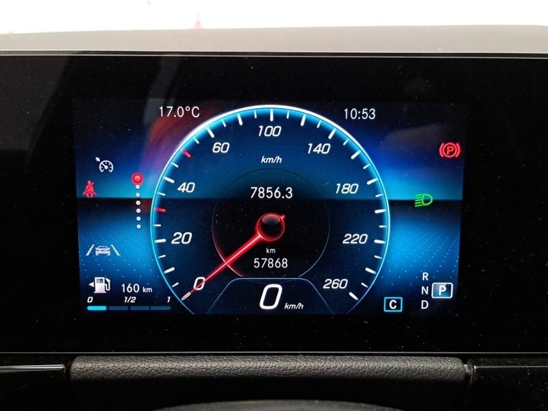 MERCEDES-BENZ GLA 200 D AUTOMATIC BUSINESS EXTRA CROSSOVER