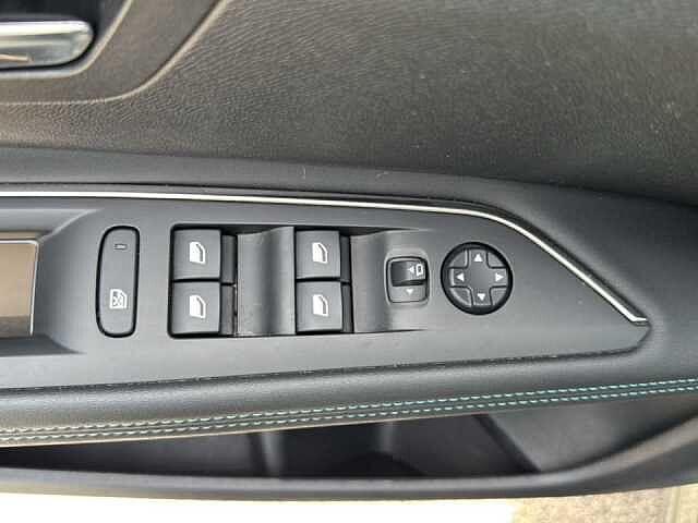 Peugeot 3008 BlueHDi 130 S&S EAT8 Allure Pack
