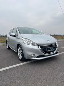 Peugeot 208 PureTech 82 5 porte Allure