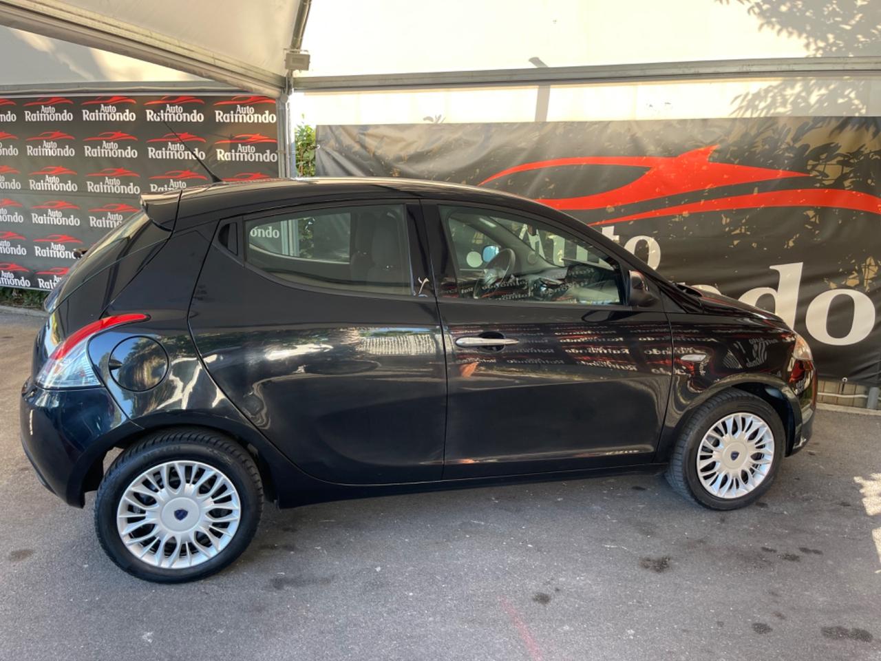 Lancia Ypsilon 1.2 Benzina 5 porte S&S Silver