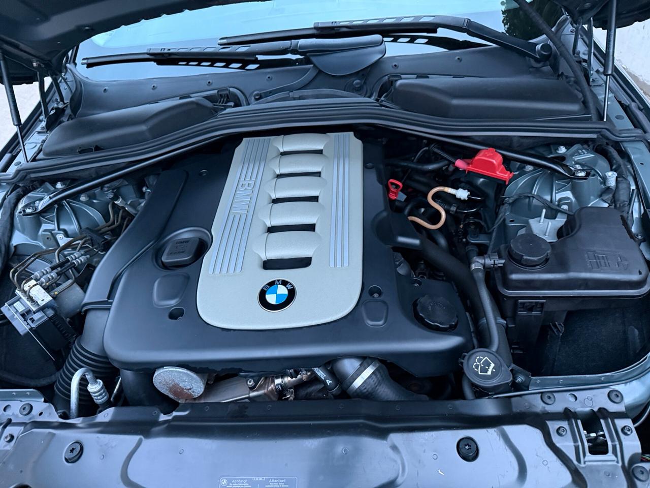 BMW Serie 5 Futura 525d Futura.CV 180, cambio automatico