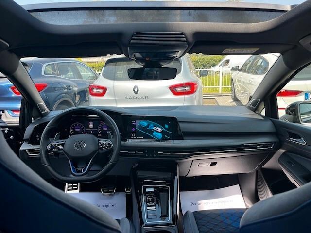 Volkswagen Golf VIII 2.0 tsi R 4motion 333cv dsg "AKRAPROVIC / TETTO APRIBILE / IQ LIGHT / ...