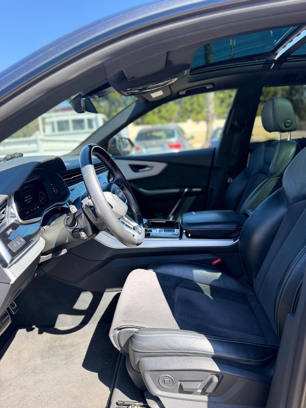Audi Q8 50 TDI 286 CV quattro tiptronic Sport