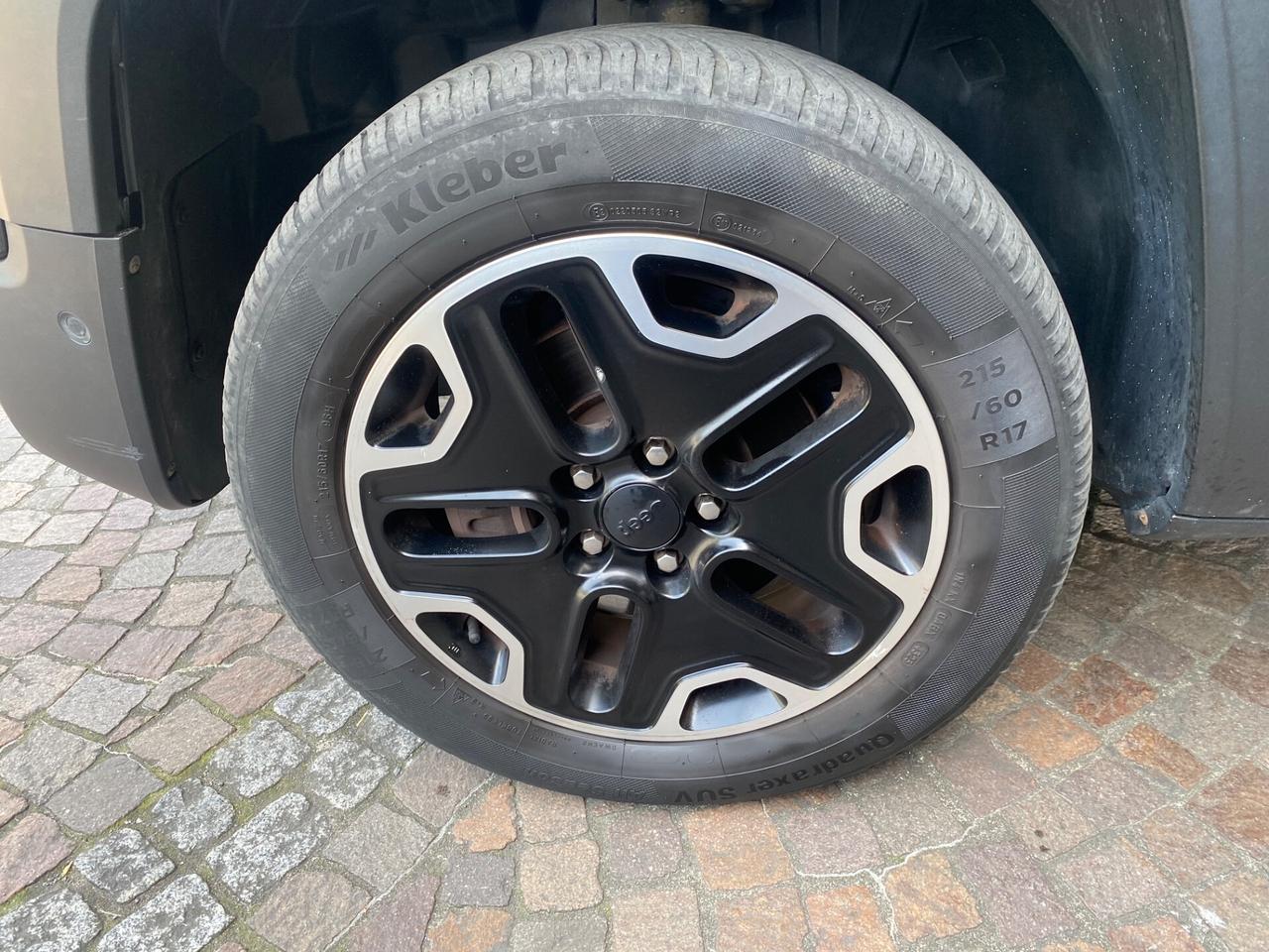 Jeep Renegade 2.0 Mjt 170CV 4WD Active Drive Low Trailhawk