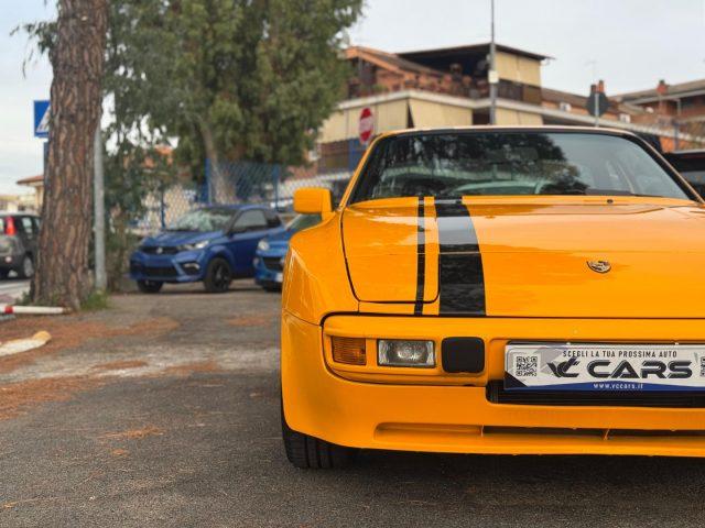 PORSCHE 944 944