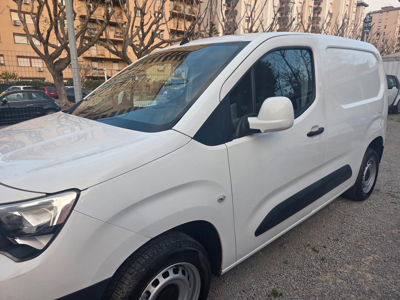 Opel Combo Cargo 1.5 Diesel 130CV S&S PC 650kg Edition