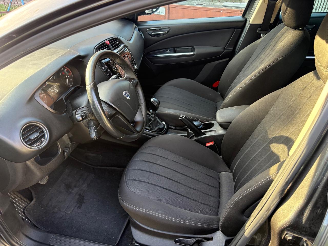 Lancia Delta 1.6 MJT DPF 105 CV Gold