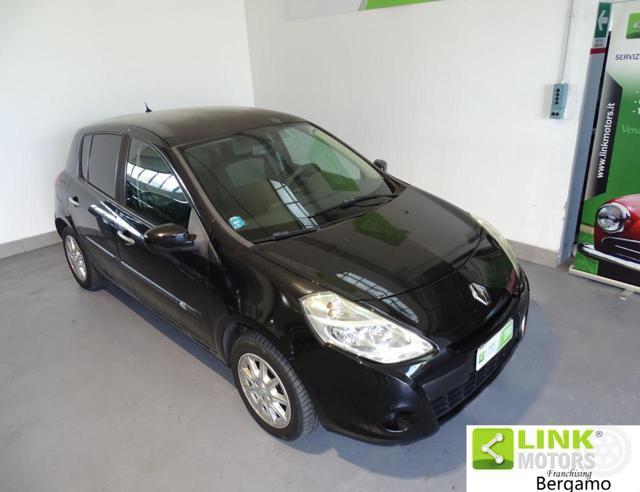 RENAULT Clio 1.2 16V 5 porte Confort -NEOPATENTATI