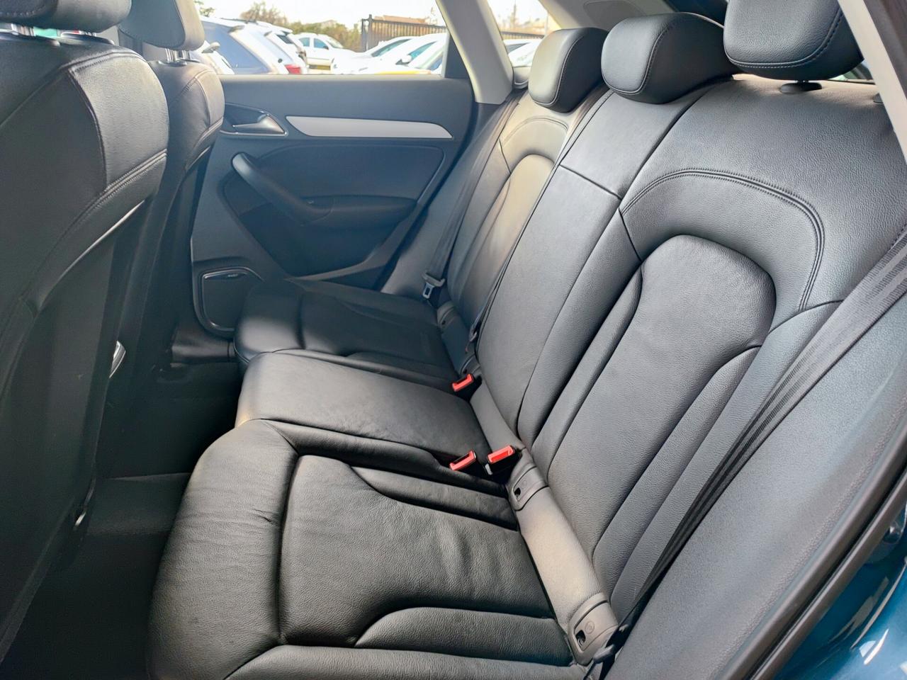 Audi Q3 2.0 TFSI 220 CV quattro S tronic Sport