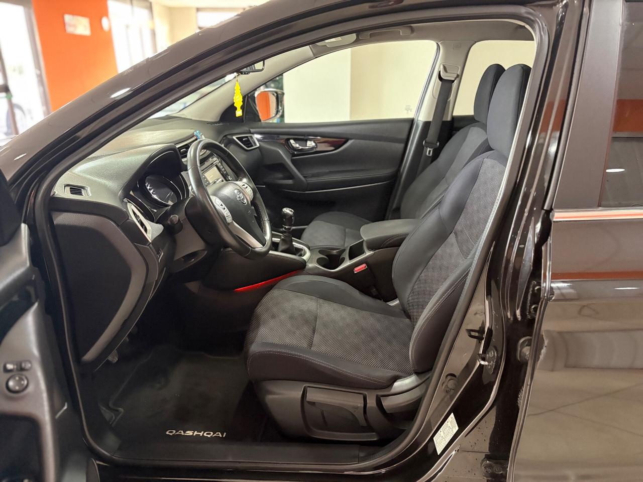 Nissan Qashqai 1.5 110CV dCi Tekna tetto navi permute finanziamenti